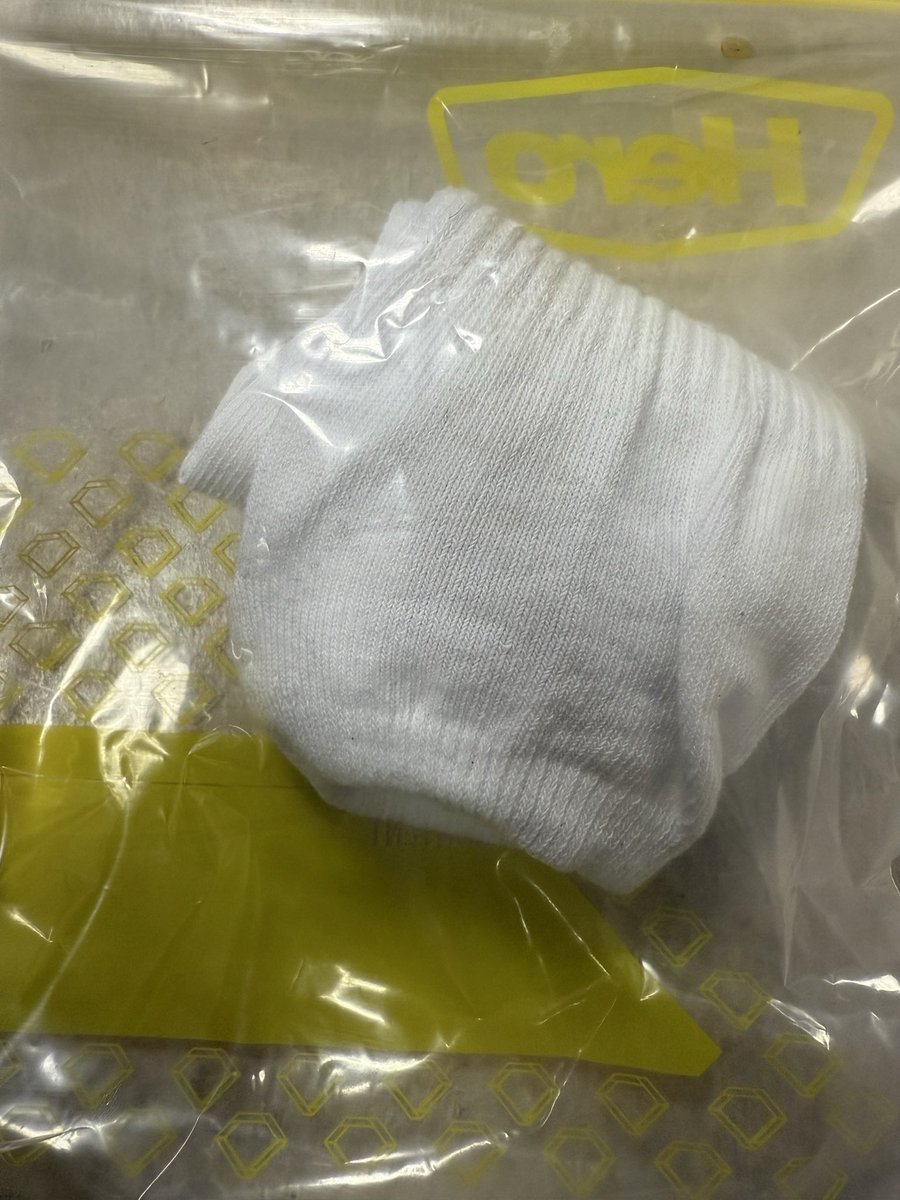 Soakedsocksso tweet media