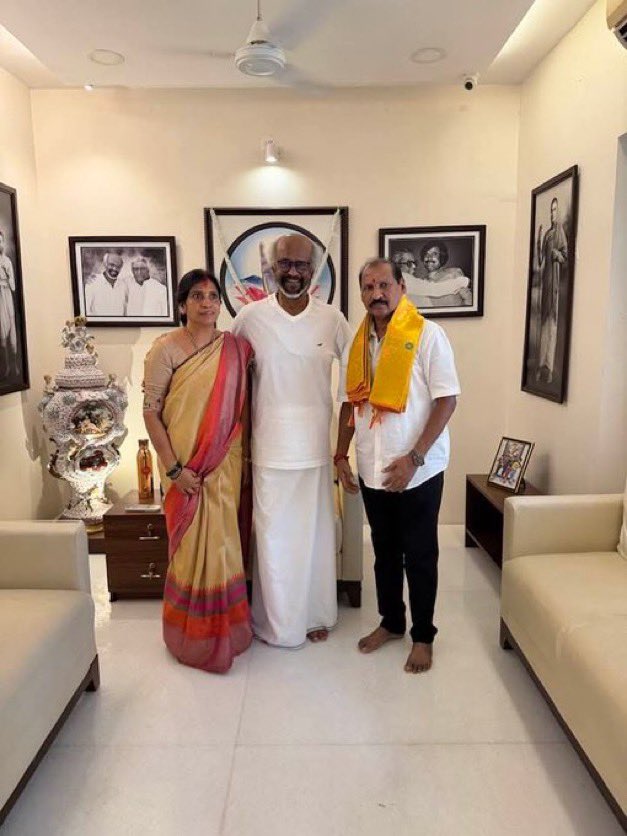 gvdev2000's tweet photo. The leader today met with the district secretary of the Rajini Fans Club and his family ❤️

Always grounded in love, loyalty, and respect — that’s Rajinikanth ✨

#Rajinikanth #Thalaivar #RajiniFansClub https://t.co/pZqS4fuCya