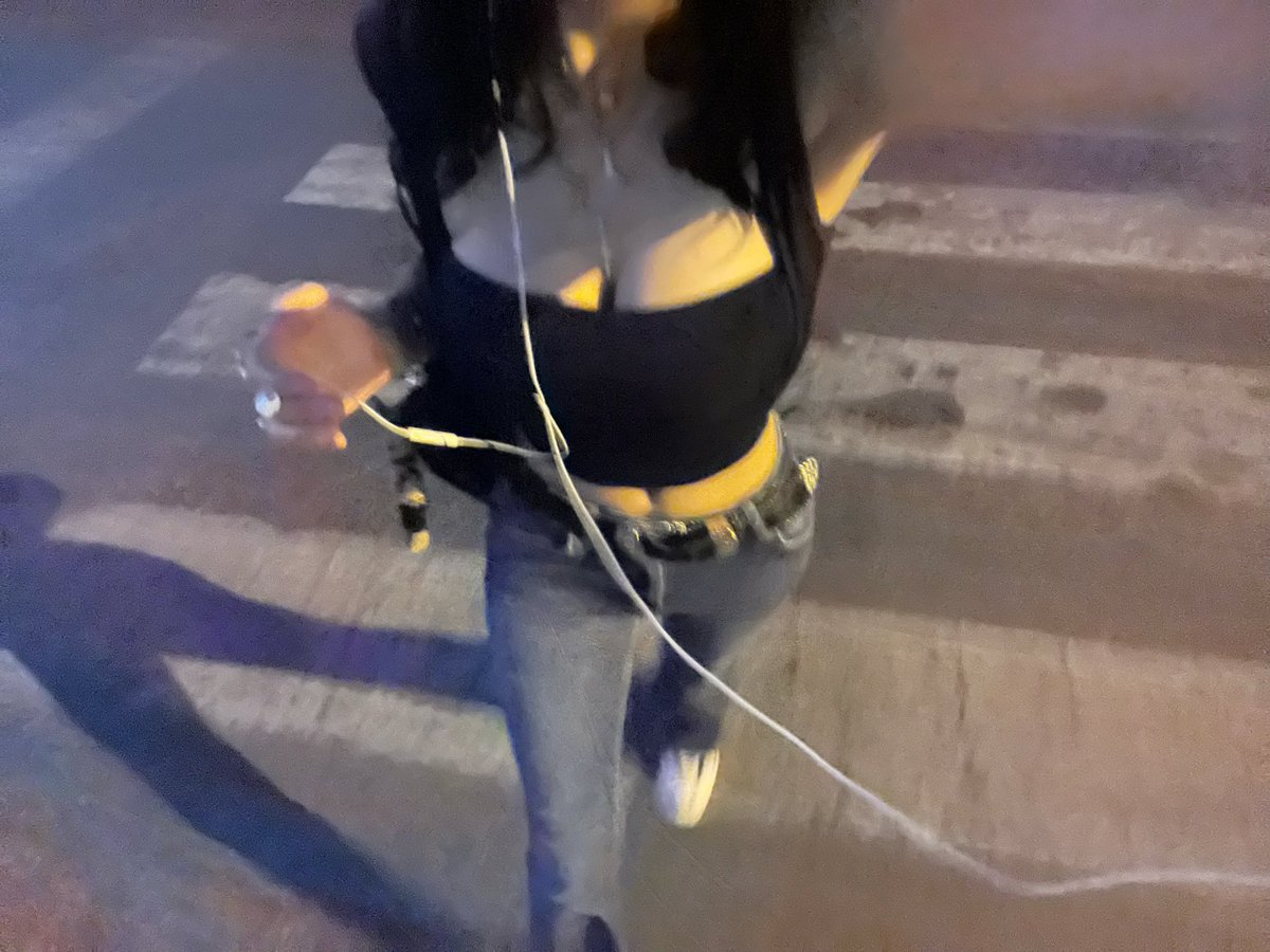 lili tweet media