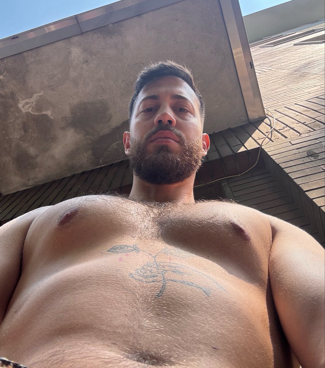 Gian tweet media