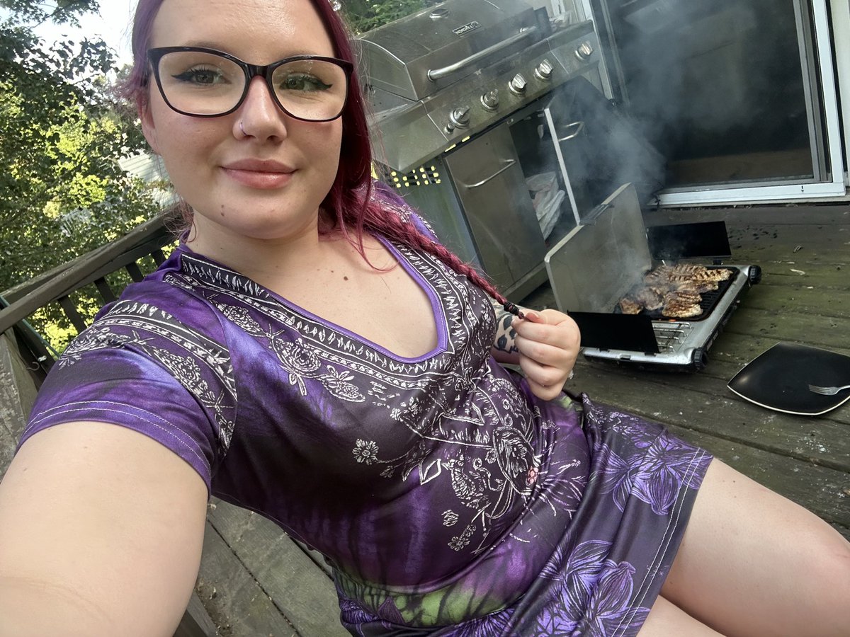 bailey tha milf 😉 tweet media