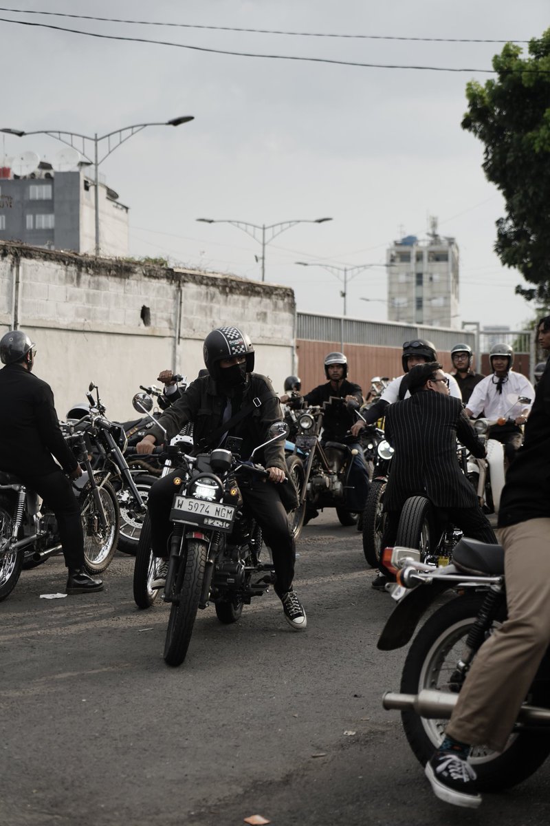 OreoKukiis's tweet photo. Bike is biking
@gentlemansride https://t.co/Yf17IC4NEY