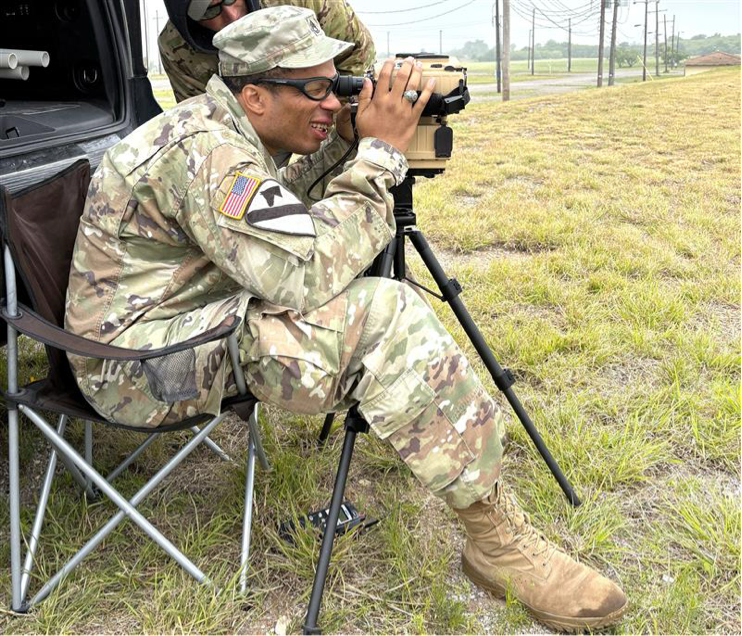 CPEGround's tweet photo. 🔥The future of handheld targeting is here.

The Handheld Fires team joined the Fire Support Branch at Fort Sill for live demos from industry partners showcasing next-gen targeting capabilities.🎯

These systems are shaping the future fight for tomorrow’s Soldiers. 🚀🇺🇸 https://t.co/cU8Kf7E5X3