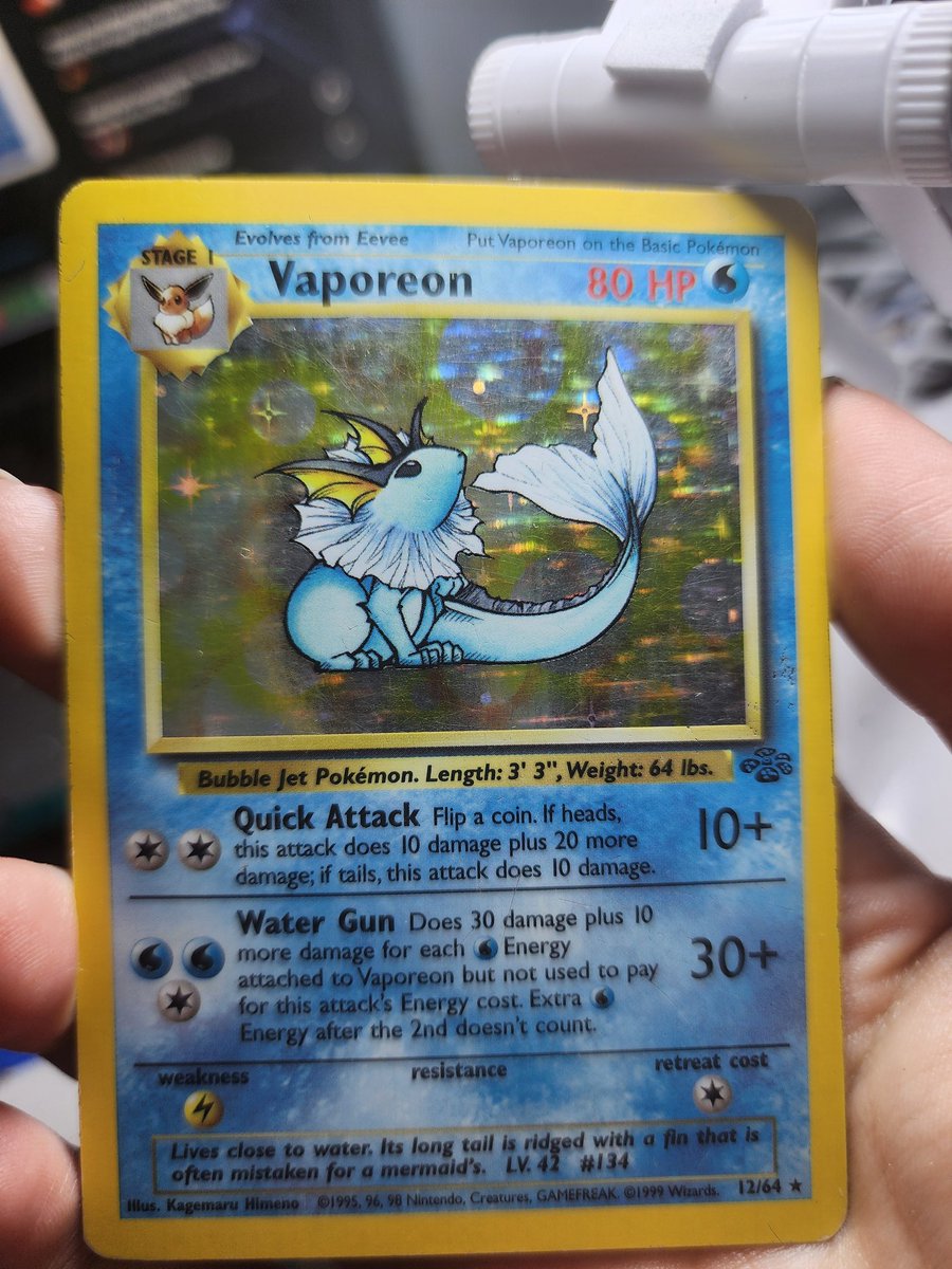_asheyf's tweet photo. anyways look at this pretty piece of cardboard I got https://t.co/v2QUvyo1Rb