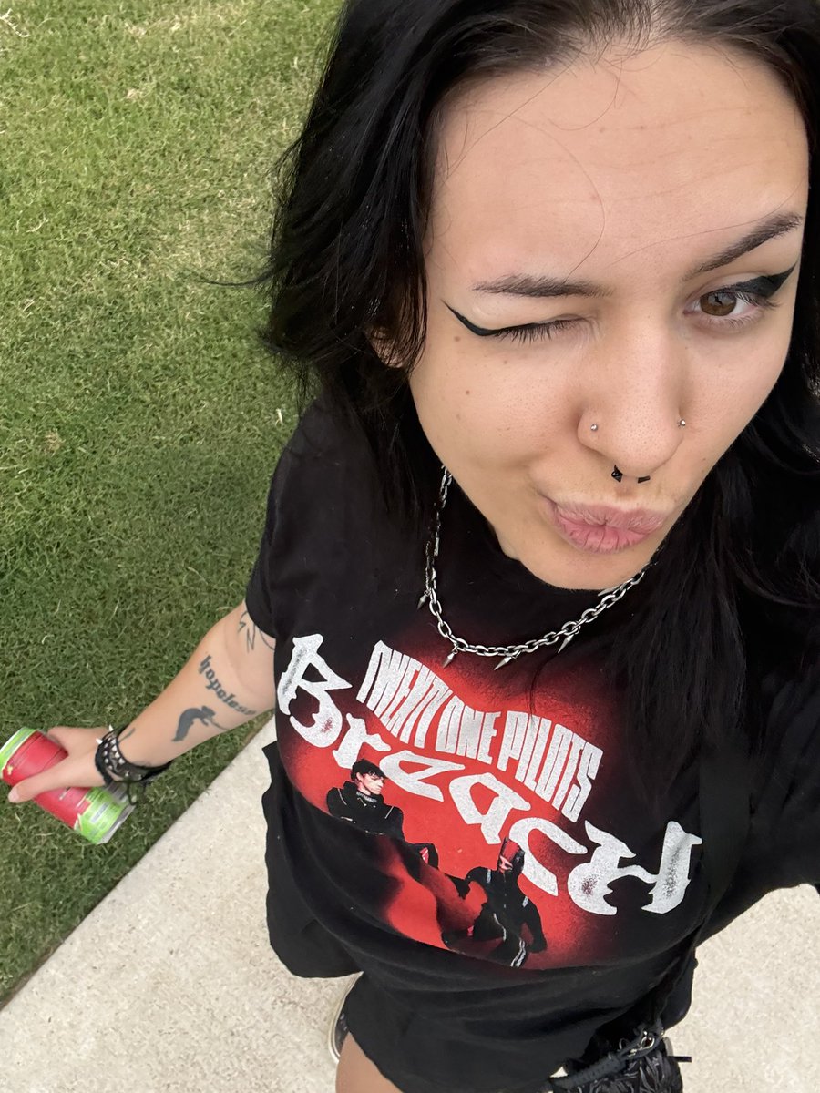 Meg_Lémon | twitch streamer tweet media