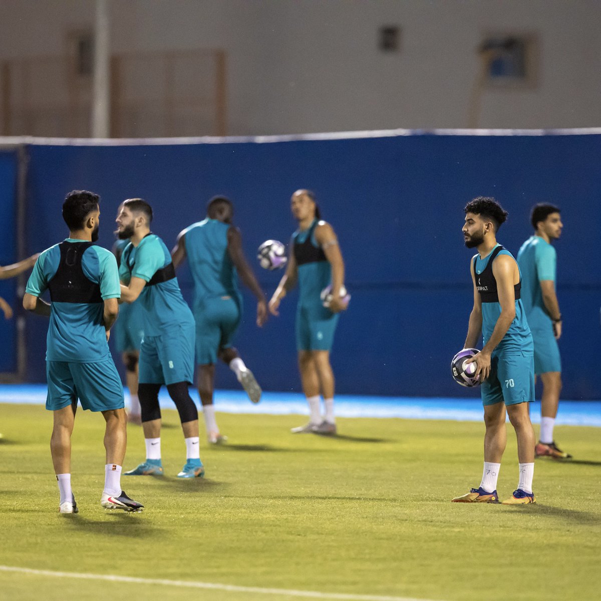 AlfayhaSC's tweet photo. 📸|🟠
تمرين الفهود الرئيس قبل #الهلال 
#الفيحاء | #مع_الفيحاء https://t.co/j8YKeYUQ23
