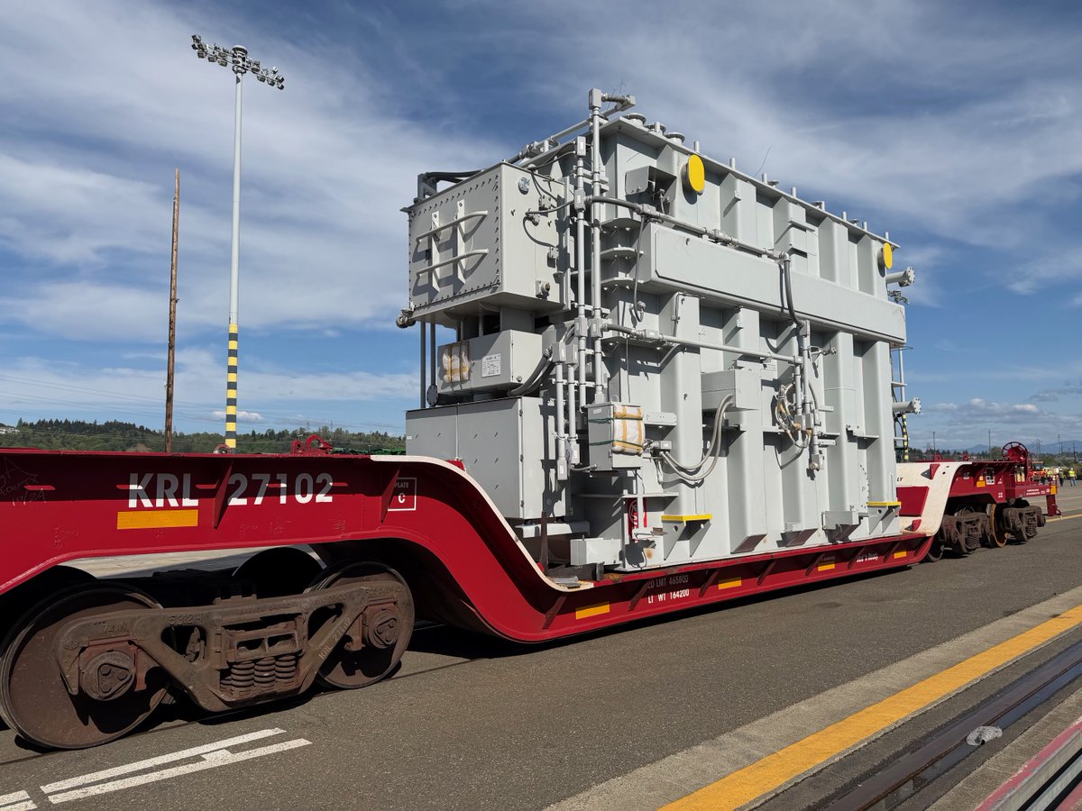 UnionPacific's tweet photo. Rail can move anything – even a massive transformer across the United States.

Weighing more than 218 tons, this oversized load began its journey in Brazil, arrived at the Port of Tacoma and moved east by rail – starting on Union Pacific and handed off to @nscorp to reach its final destination.

This is what rail does best: move the biggest, most complex freight with precision, scale and reliability. And once we create America’s first transcontinental railroad, shipments like this will move even more seamlessly – delivering true coast‑to‑coast reach, greater efficiency and unmatched reliability for customers with one‑of‑a‑kind needs.

Proof that no matter the size, weight or complexity, rail delivers – and the next chapter is just getting started.