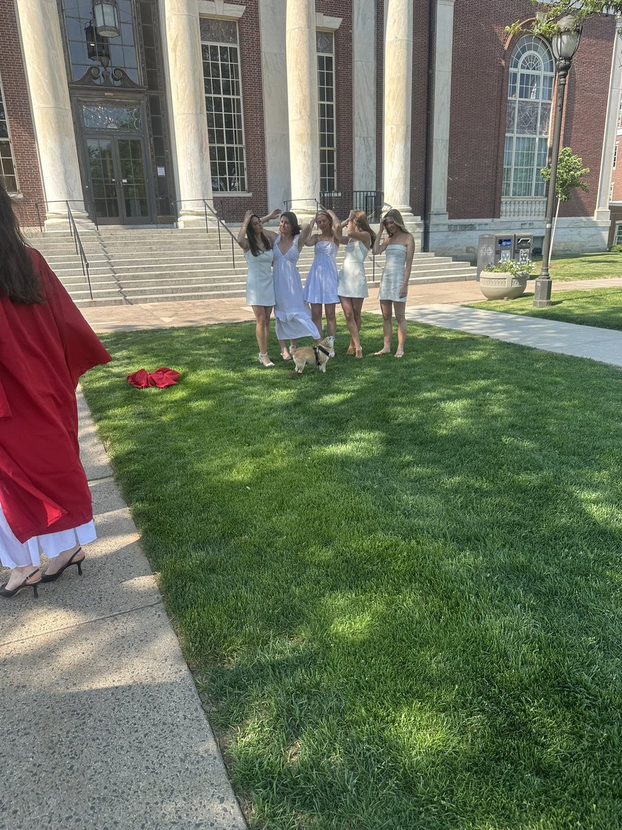 CoachPatsos's tweet photo. First visit to @wesleyan_u  WLAX taking graduation pics as they get ready for @NCAALAX Final 4…also home of Bill Belichick Tobin Anderson and Matt Kingsley @YaleMBasketball https://t.co/cMJDhmbpXm