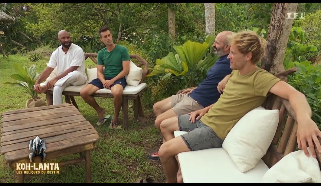 NewsTVReal's tweet photo. Hors Johan, c'est vrai un clan d'insupportables. #KohLanta https://t.co/z9CsMuXkAx