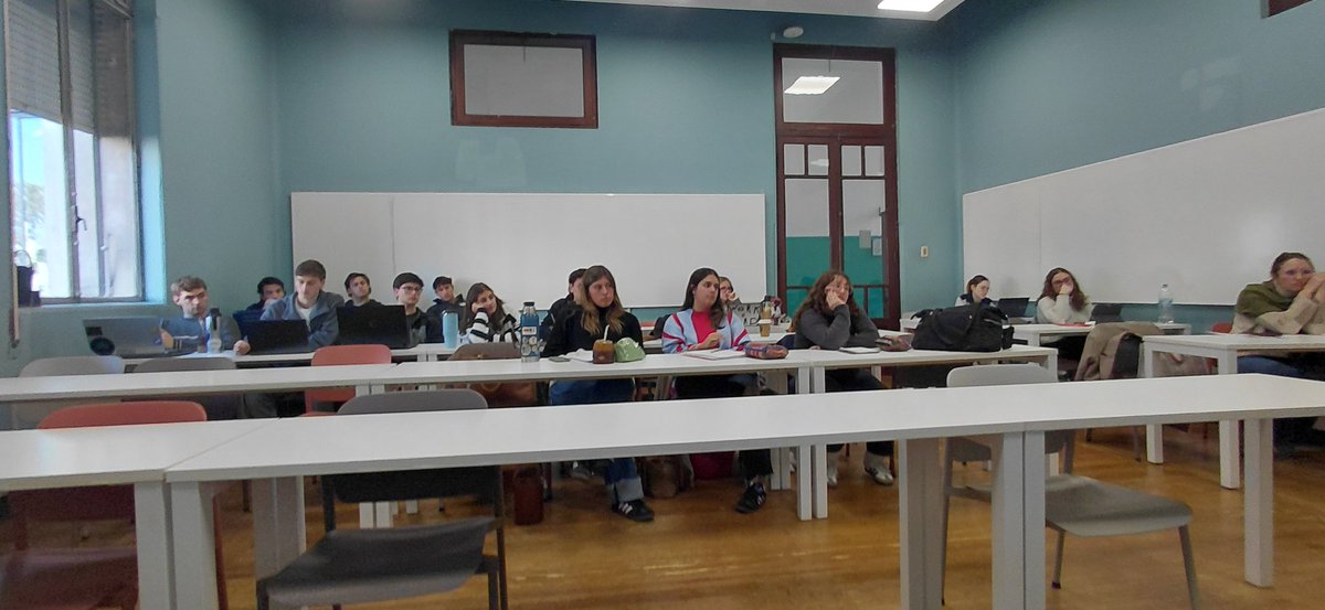 NelVillarreal's tweet photo. Ante la #MarchadelSilencio @famidesa en curso de #ReligiónyPolitica @UCUoficial recibimos a @sgutierrezsilva nieto de víctima y #KarinaTassino hija de desaparecido. Se sumo la viceRectora @SoledadAcunia y @rosariohermano por la Celebración Ecuménica por Memoria, Verdad y Justicia https://t.co/dAdG5cm6rQ