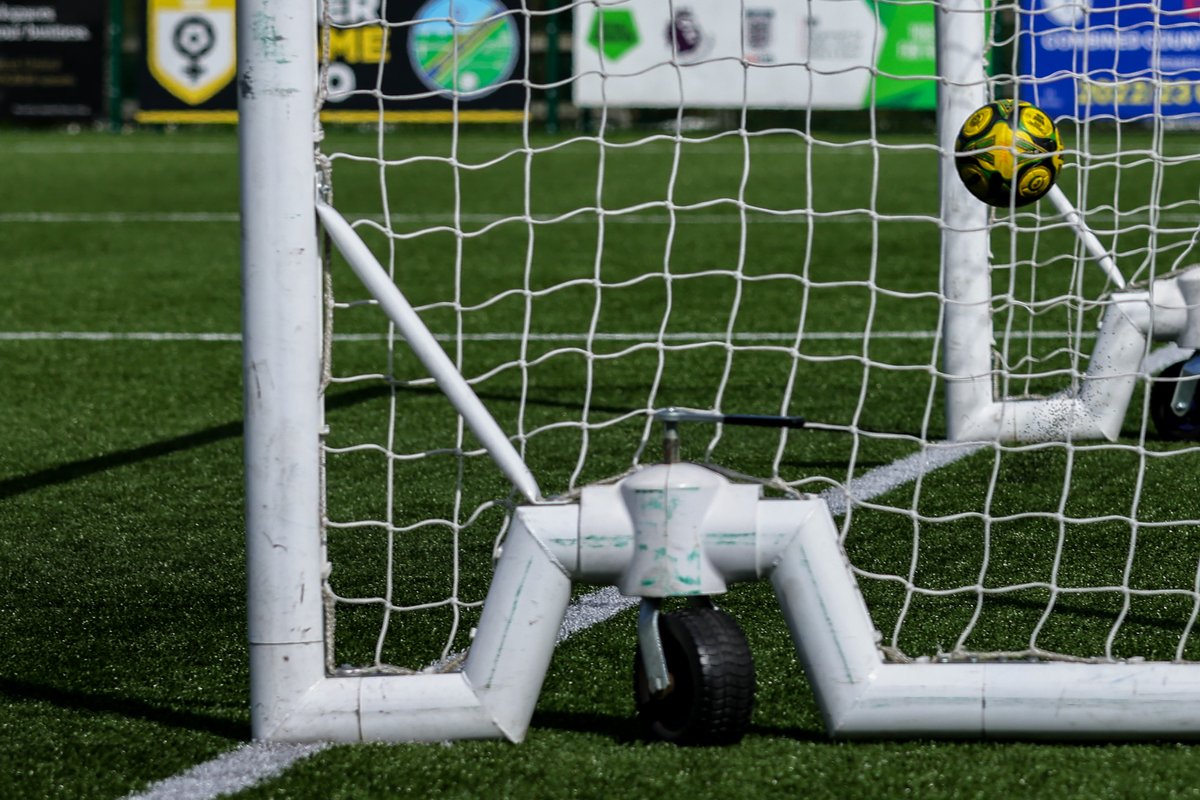 Ascot United FC tweet media