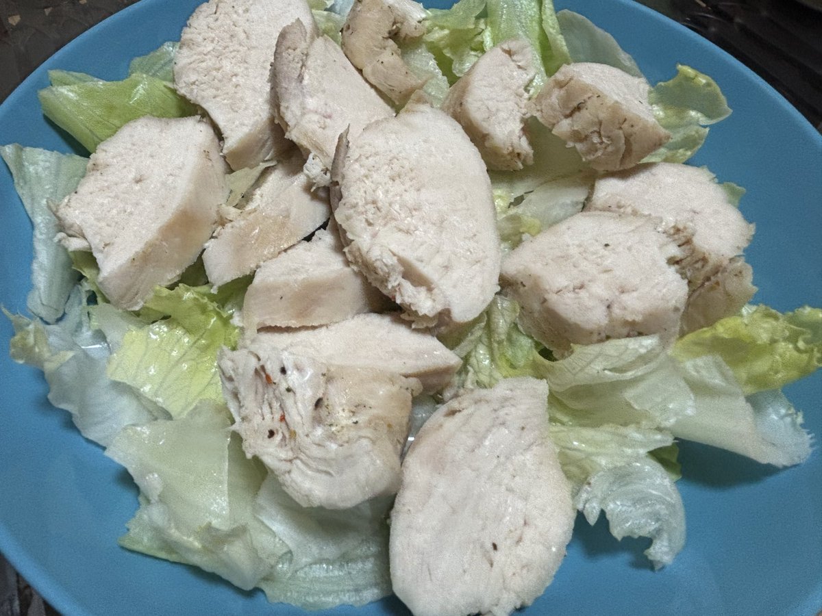 ニシ tweet media