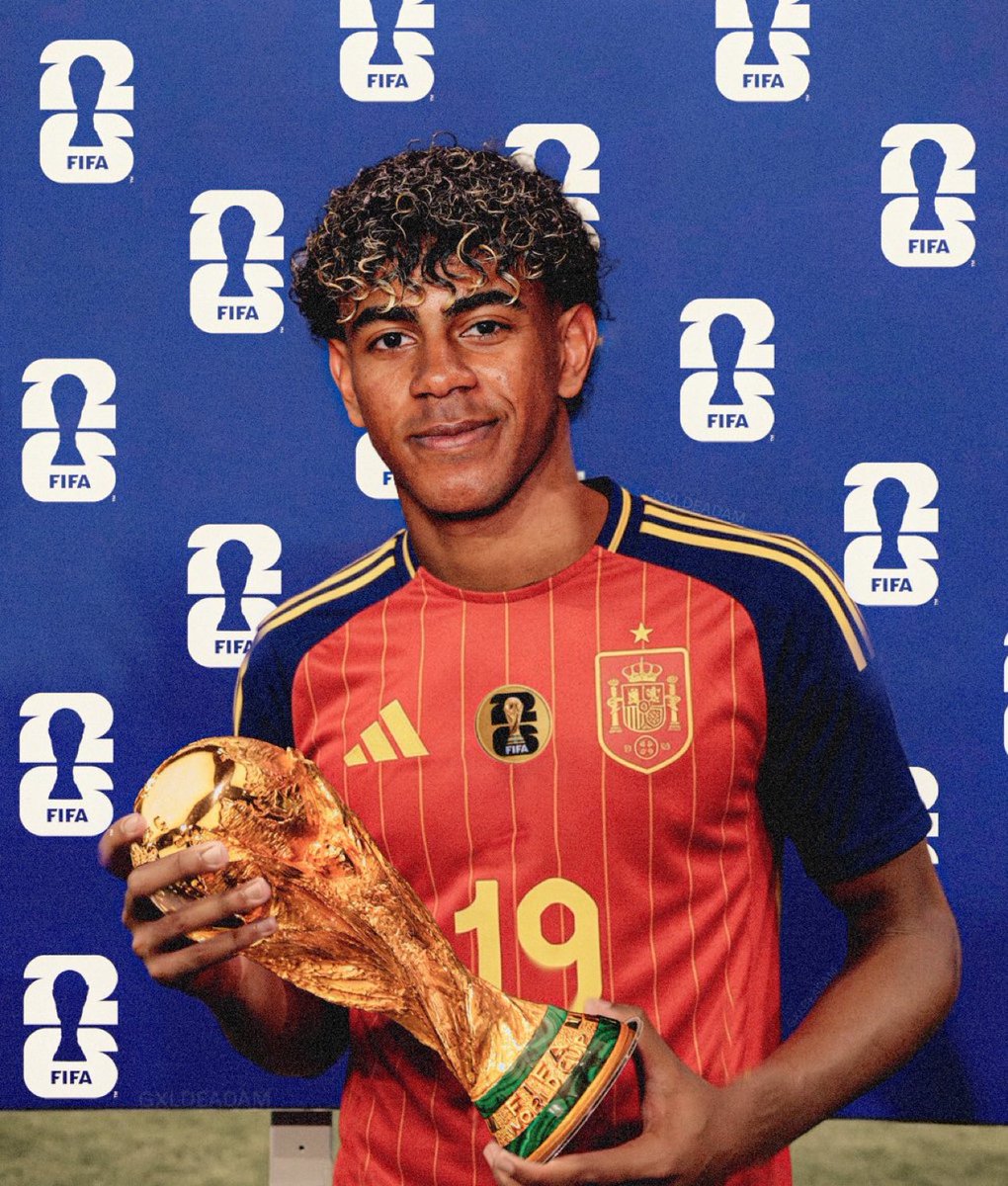 fcb_shaw's tweet photo. S’il prend la CDM en étant un joueur majeur, je vais tellement tout mélanger mdrrrrrr https://t.co/wUf3LPEMk2
