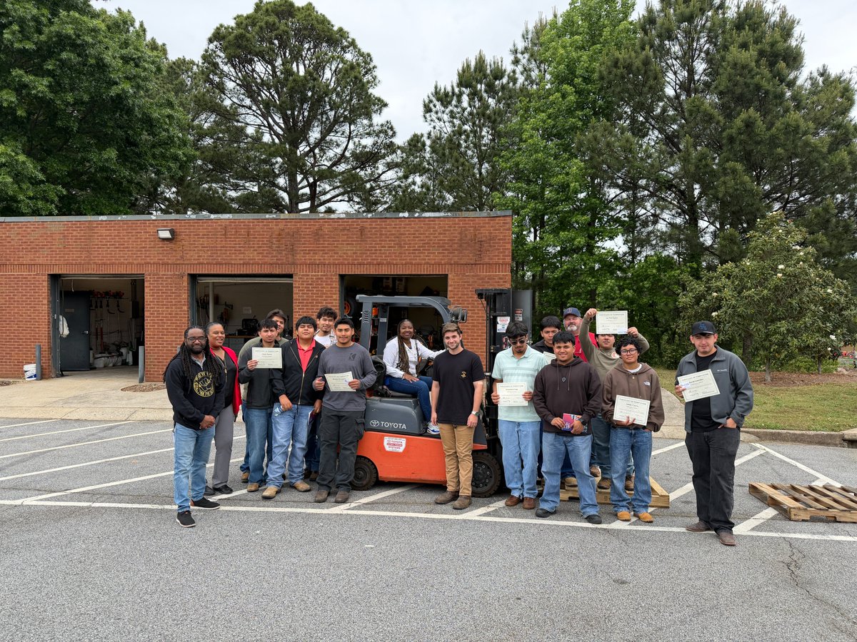 GeorgiaPower's tweet photo. A meaningful career pathway starts with hands-on opportunity. 🤝

Through our partnership with Gwinnett Technical College and Gwinnett County Public Schools, 11 students completed forklift training and earned their certification. 👏

“This program is a powerful example of what can happen when industry and education come together with a shared purpose,” said Andre Person, Workforce Development Coordinator. He continued, “This is what workforce development looks like: connecting students directly to hands-on training and building a skilled, job‑ready pipeline for our communities.” 💡🔧

We’re proud to support the continued development of our neighbors and help create real opportunities across our community. 🌟

#WorkforceDevelopment #HandsOnLearning #Partnership