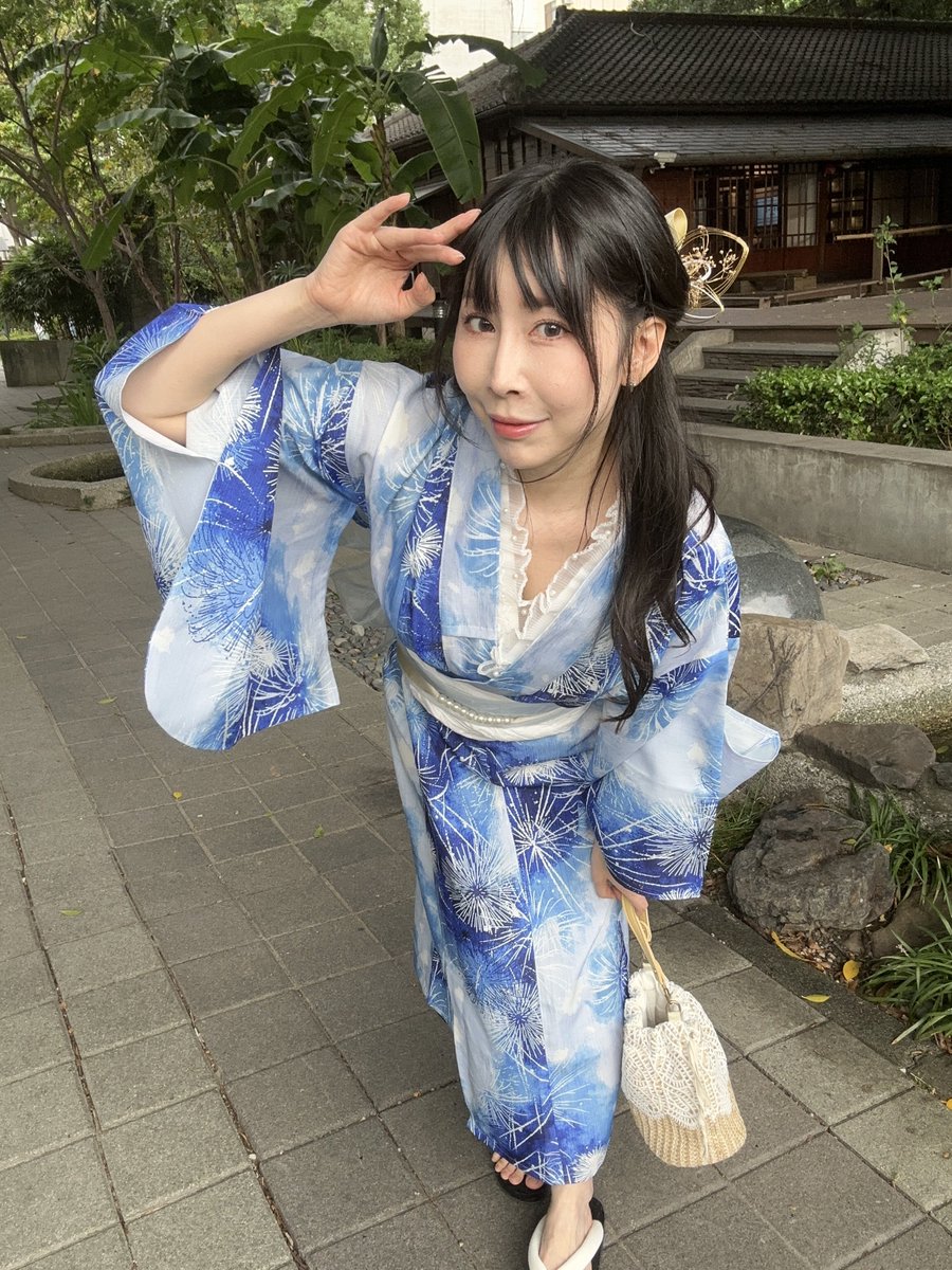Aya Chen tweet media