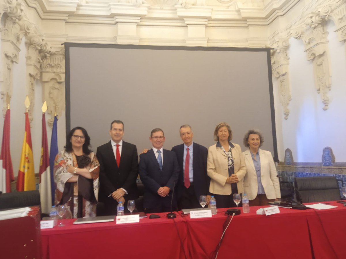 CIEF_uclm's tweet photo. El @CIEF_uclm y el área de Derecho Financiero y Tributario UCLM cuenta con un nuevo Catedrático, @Luismarfl , tras superar el concurso de acceso a Cátedra en la Facultad de Ciencias Jurídicas y Sociales de Toledo https://t.co/Xa7NVTghEz