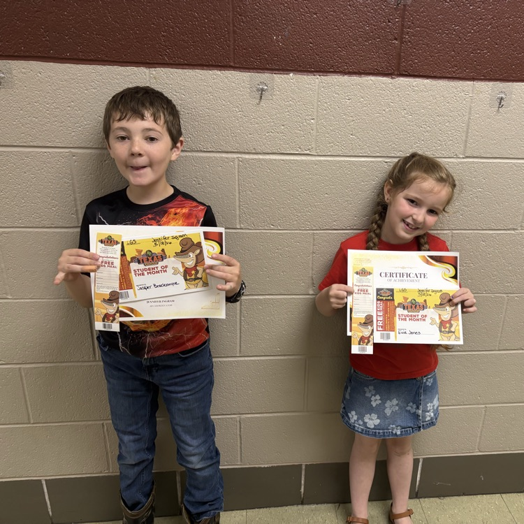 LovingtonGS's tweet photo. Each of these students were awarded for their outstanding achievements in AR this year! Very proud of each and every one of them! Remember, always keep reading! https://t.co/LssjDBd3ht