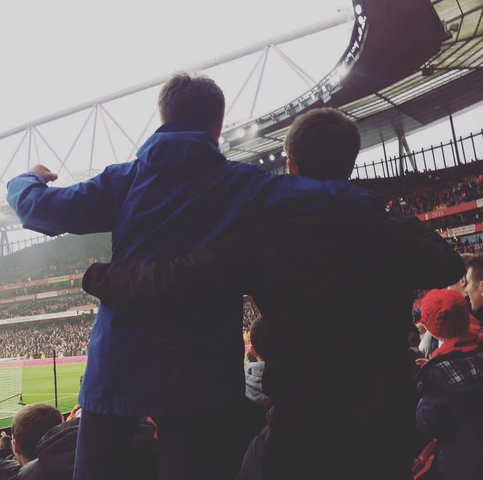 JT_Jewell's tweet photo. They’ve done it Dad, gutted you’re not about for this! 

Champions. https://t.co/tqkZoStzVd