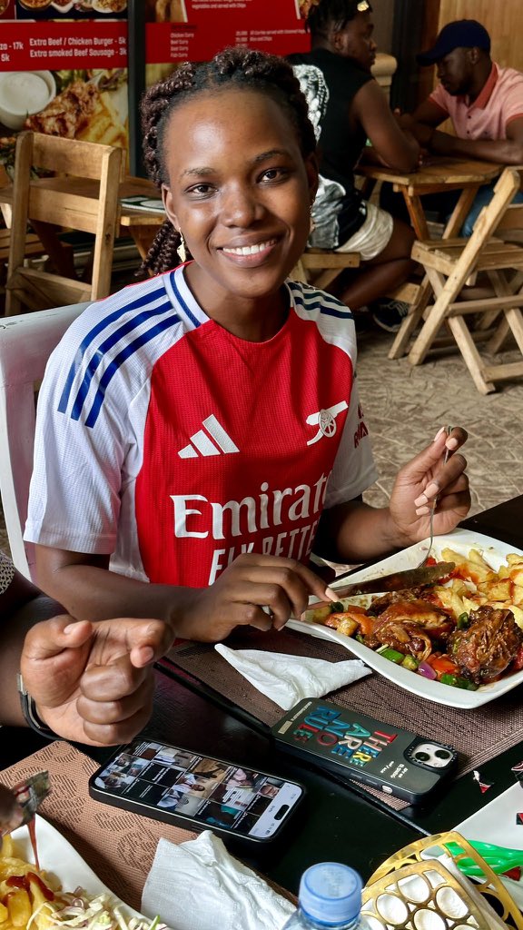 ShamimNambassa's tweet photo. Arsenal 🥳🥳🥳🥳🥳🥰🥰🥰🥰
Finally … ever since I started understanding it’s the first time I’m witnessing us winning the PL 🤭 https://t.co/FOJ3J3j5Dz