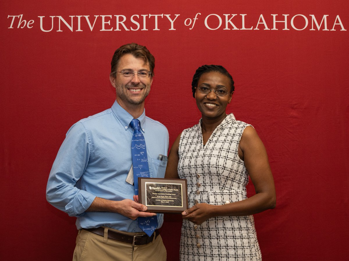 OUPublicHealth's tweet photo. Please join us in celebrating Dr. Evan Floyd, recipient of the Hudson College of Public Health Student Association Faculty Teaching Award! 🎉 https://t.co/Xml9lWtCs0