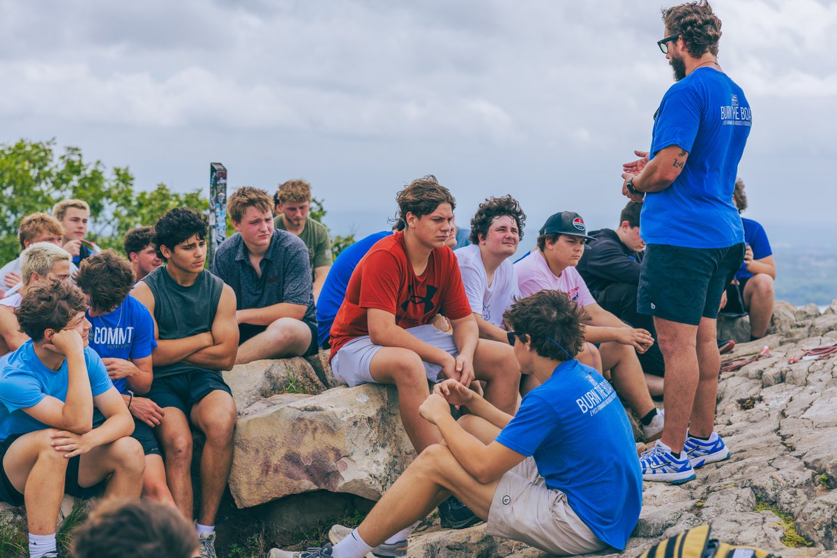 BK_BulldogFB's tweet photo. Pinnacle Mountain Hike
The Bulldogs spent the first day of summer hiking Pinnacle Mountain State Park. This was a great opportunity for our team to get away from the football field, build stronger bonds, share an experience together, and leave a little closer as a team.
Go Dogs! https://t.co/9s4C2jYUxM