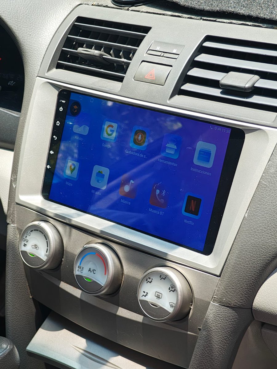 Moremanuel007's tweet photo. Pantalla CarPlay CAMRY https://t.co/rM24qKXxPi