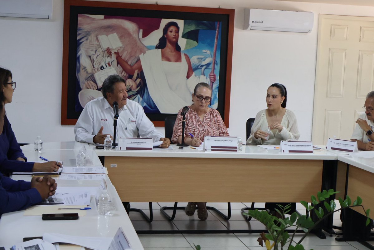 RodolfoMonrealA's tweet photo. El Programa para Dotación Gratuita de Uniformes, Calzado Deportivo y Útiles Escolares del @sinaloagobmx representa un importante apoyo para miles de familias sinaloenses, al contribuir a que niñas, niños y jóvenes cuenten con herramientas necesarias para continuar sus estudios. https://t.co/Qd6pGpY1qR
