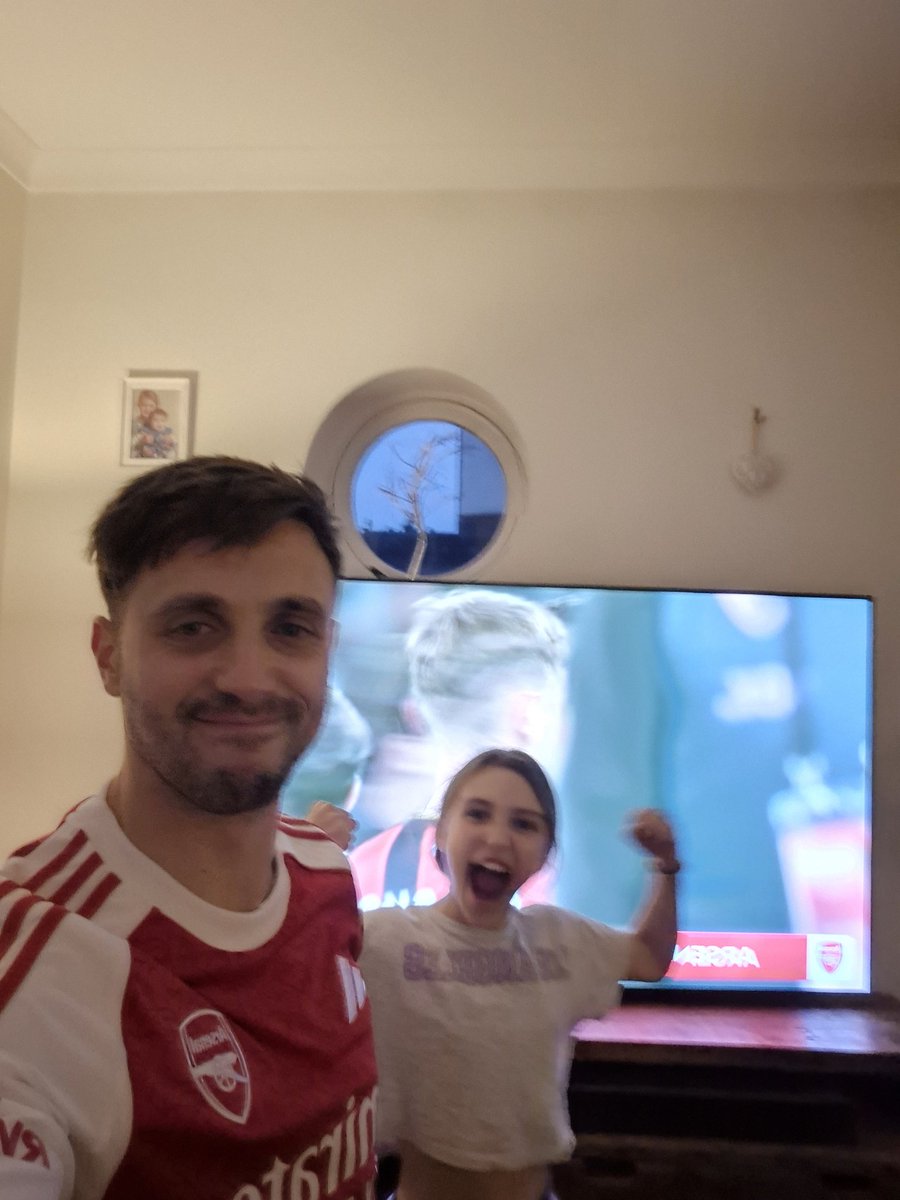 Liam Schofield tweet media