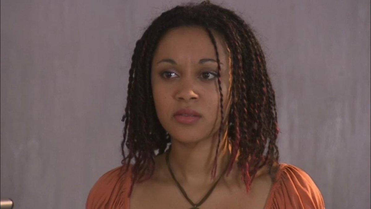 txbamxnmicxh_s's tweet photo. Randomly decided to rewatch Tracy Beaker and just wanna say she was mother https://t.co/xeIZKo0l6Z