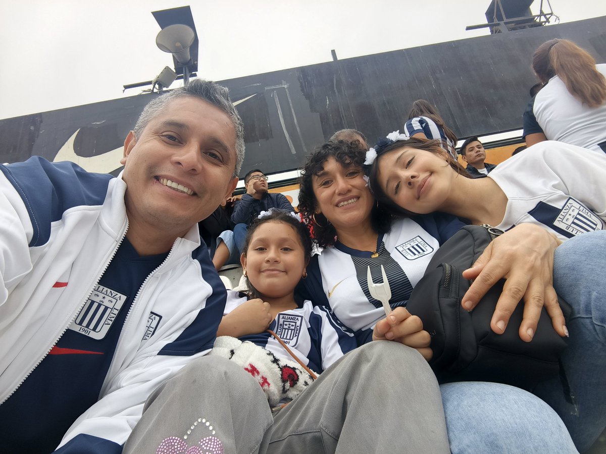ginodt23's tweet photo. @loteriastorito @ClubALoficial @Marle24373655 confe https://t.co/Uet8CXogX1