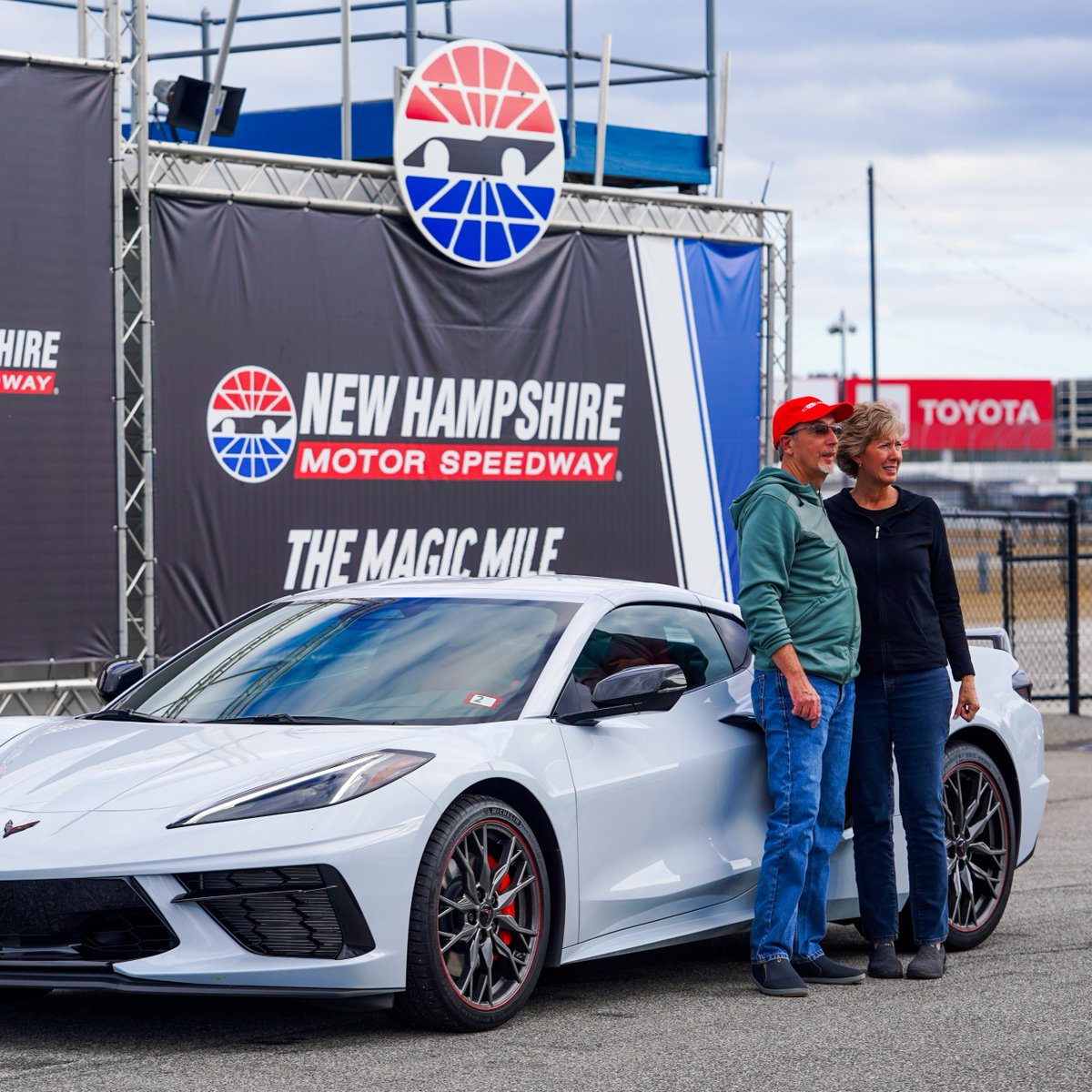 New Hampshire Motor Speedway tweet media