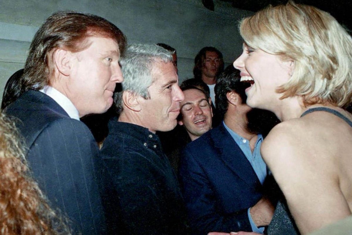 idek95's tweet photo. @PoliticalHal @TheMaineWonk @realDonaldTrump https://t.co/XIJYgXeKC7