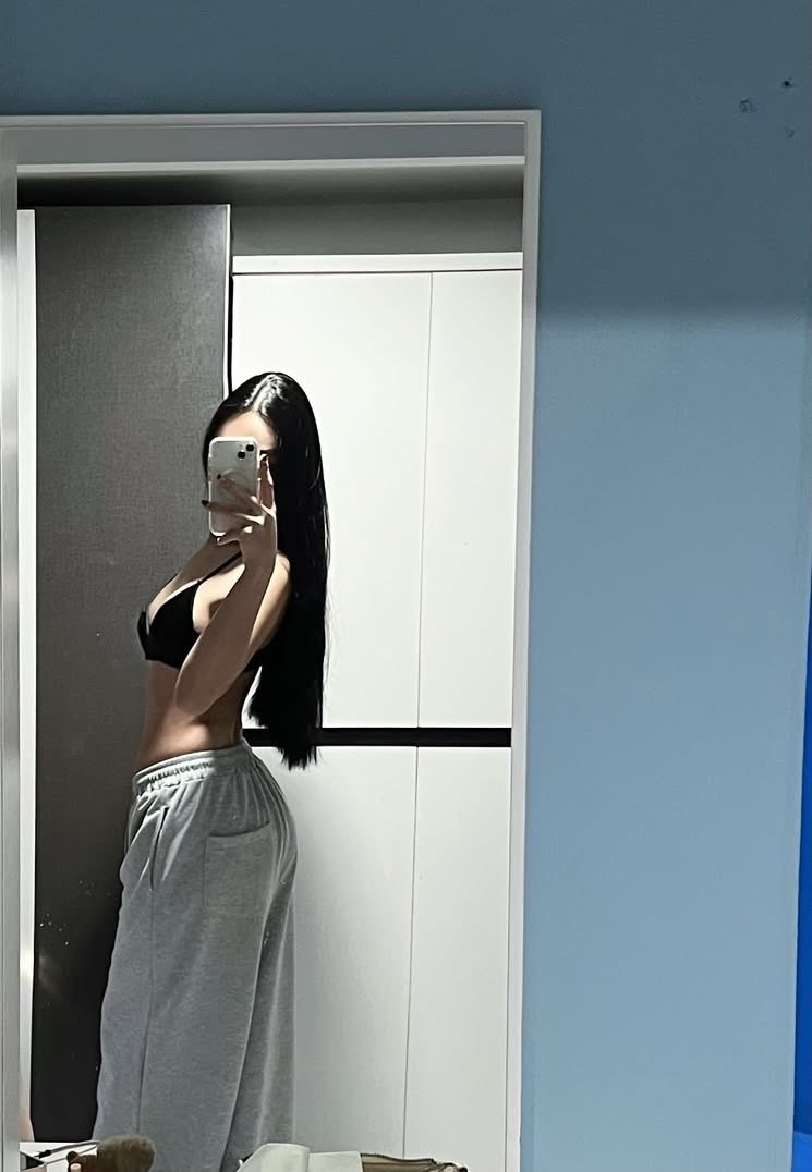 zask1aa's tweet photo. hm💋 https://t.co/1KgJK3lt15