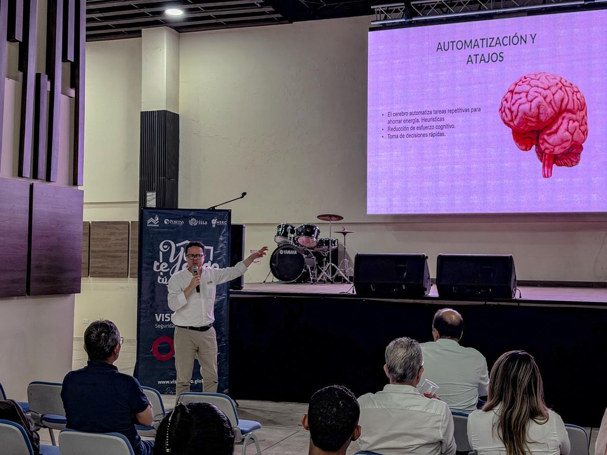 Cotecmar's tweet photo. Desde la Corporación continuamos comprometidos con la estrategia #VisiónZero, enfocada en la prevención y el trabajo conjunto de manera segura.

¡En Cotecmar, #SeguimosAvante! https://t.co/sRUuHfz5by