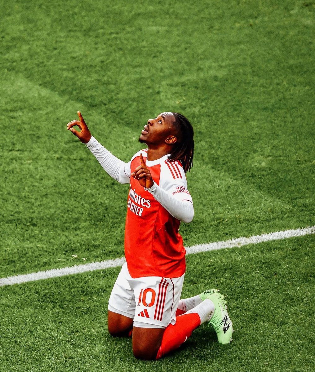 CHIZZY_BB's tweet photo. Normally Una no suppose hear word this night oooooo… London is red…. Arsenal did it

Congratulations Eze! Congratulations Arsenal https://t.co/vmjG3EDEcR
