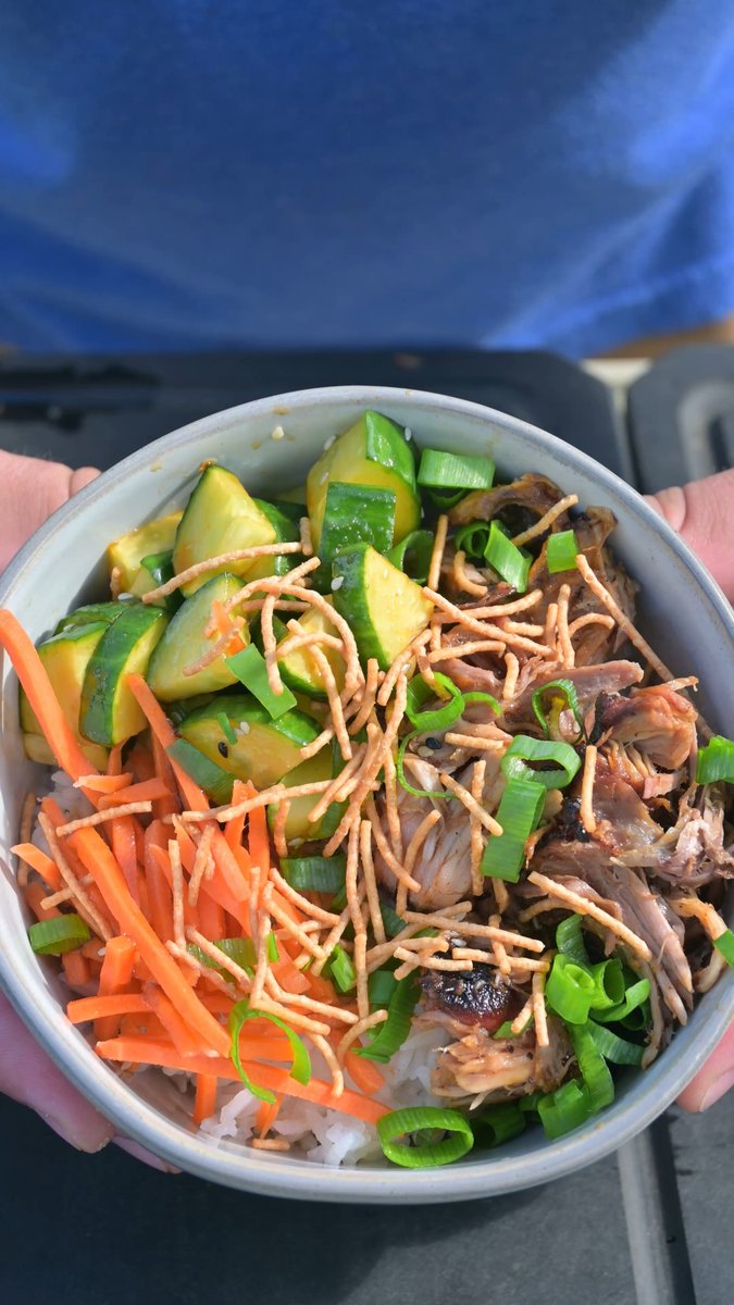 bbqfriend's tweet photo. Teriyaki Pulled Pork Rice Bowls! This one is a must try
#bbq #bbqfriend #pulledpork #asianfusion https://t.co/MTzW1Horl8