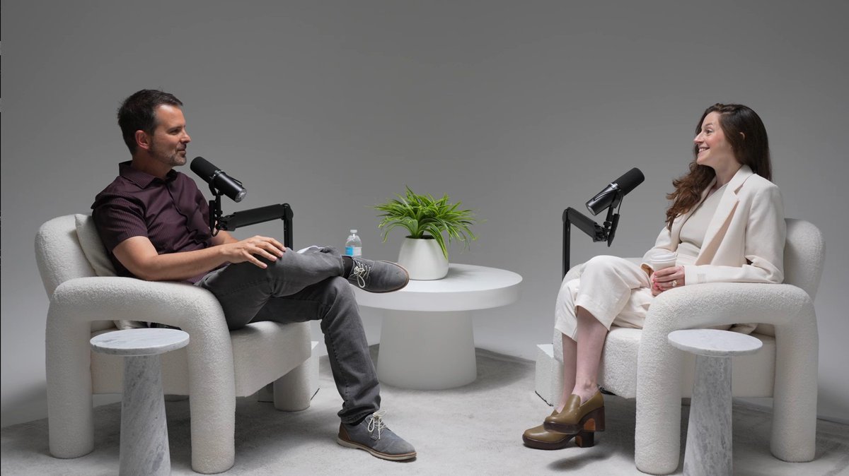 Jason_A_Scharf's tweet photo. A little different Austin Next episode today with Karen Blashek, editor in chief of Austin Home.

We talked creative infrastructure, Austin as a design hub, why the tech &amp; creative worlds here are still fragmented, storytellers, &amp; the inspiration-innovation loop.

Dropping soon. https://t.co/okr0QyVUDa