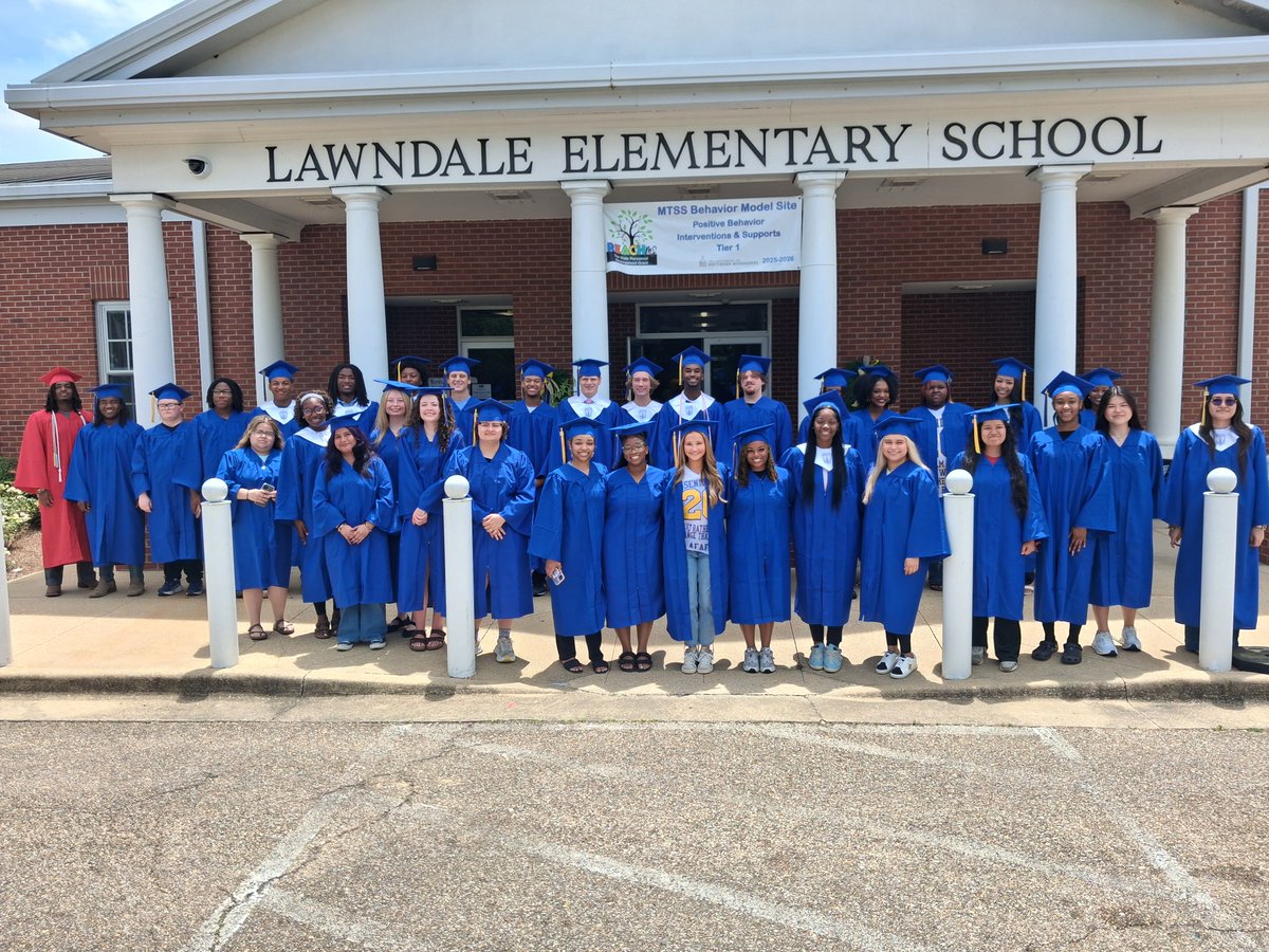 Lawndale_TPSD's tweet photo. What a joy to celebrate the Class of 2026 — we are so proud of you! 🎓✨ It was wonderful seeing our former students back with us, sharing smiles and stories. 💙💛#tpsd #HeartOfAChampion #allforoneoneforall https://t.co/RAUqhYvDWK