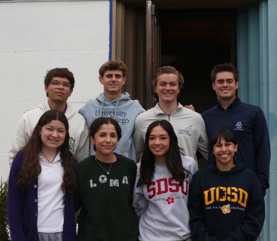 StAnthonySAINTS's tweet photo. We recently celebrated our College Commitment Ceremony! Congratulations to all of our Seniors for signing and committing to their next step in higher education. We are so proud of you! It was a special moment to honor our students and their educational journey at #SAHS. 🎓 https://t.co/qFgfaOvTJq
