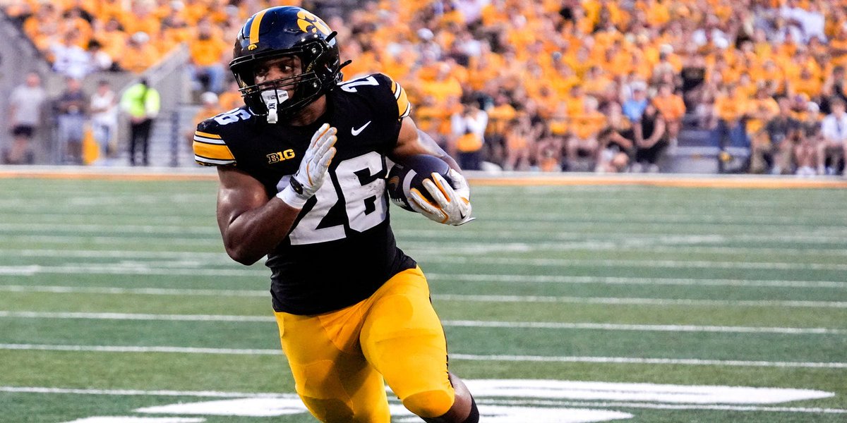 Hawkeyes Wire tweet media