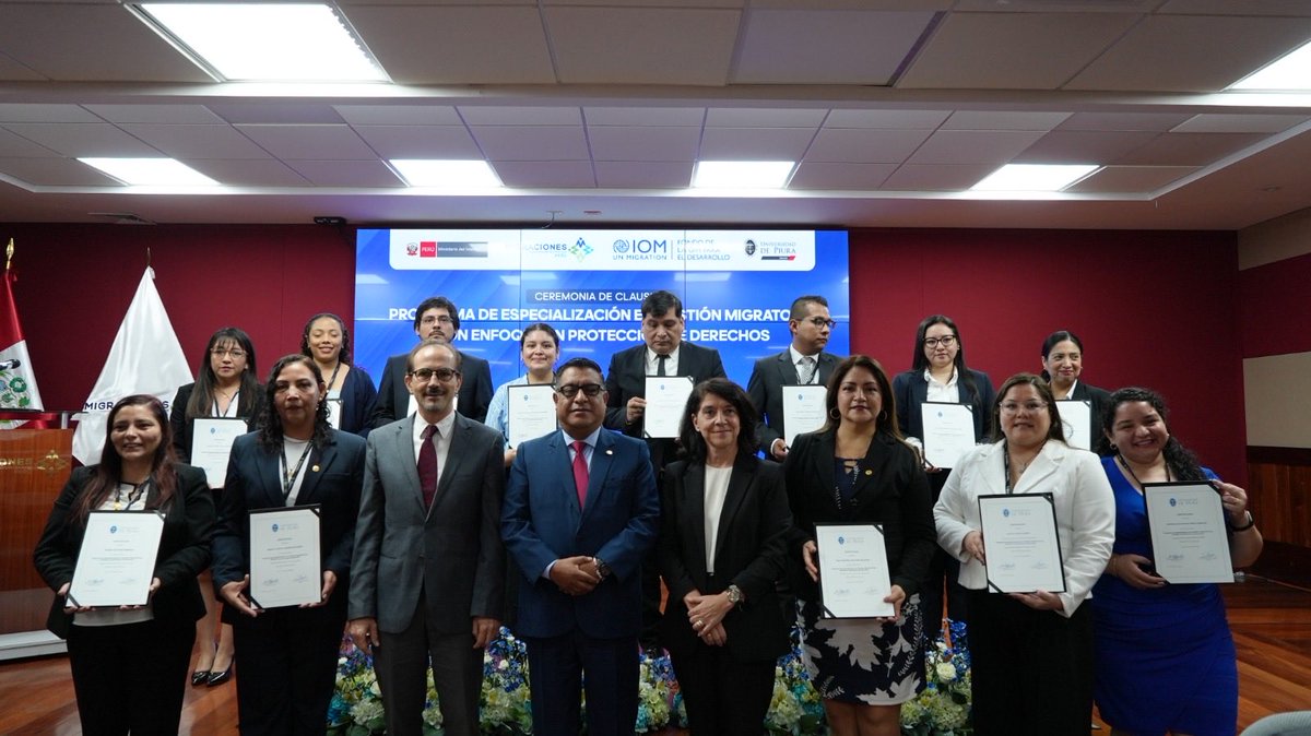 G_Crocetti's tweet photo. Culminamos el Programa de Especialización en Gestión Migratoria con enfoque en derechos, junto a @MigracionesPe y @UDEP , en el marco del proyecto de la Escuela Nacional Migratoria. https://t.co/9imYIC6Irz