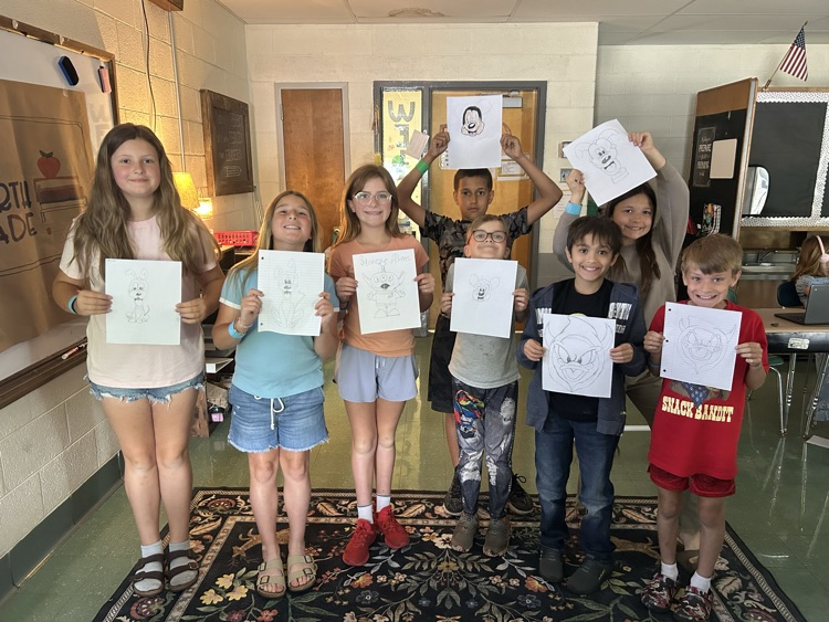 ClintonCity_CCS's tweet photo. CES fourth grade brought the field trip to school today. They rotated through each class to see the Titanic, visit Disney, learned about volcanoes or the race to space, and had a paleontologist from UT talk about fossils. It was a great day! https://t.co/TIRHL02L19