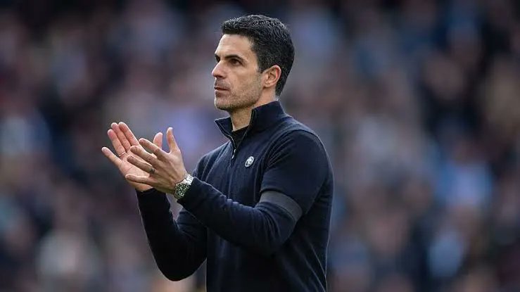 JoshuaAgbola's tweet photo. First managerial job and you win the league for Arsenal after 22 years.
Fair play Arteta, you are HIM! https://t.co/Spof9H5EbQ