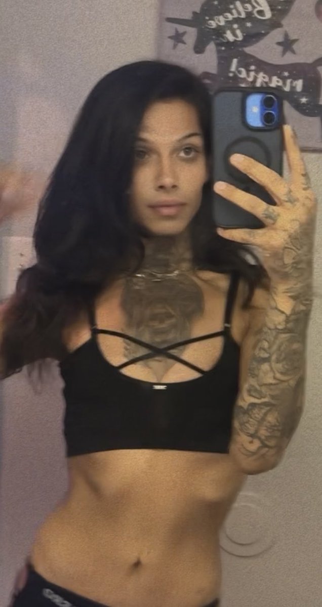 krazyyy210's tweet photo. “ krazyyy “ 🫢 #satx #satxtrans #210baddie https://t.co/bWfgtELk48