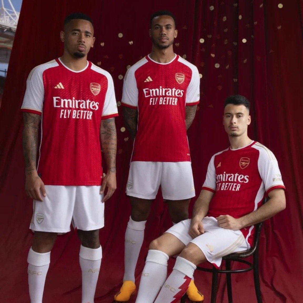 BrasilEdition's tweet photo. 🚨🚨🚨OFFICIAL:

Gabriel Magalhães, Gabriel Martinelli, and Gabriel Jesus have won the PREMIER LEAGUE title with ARSENAL!!!! 👏🏽 https://t.co/CIyuJxm9sV