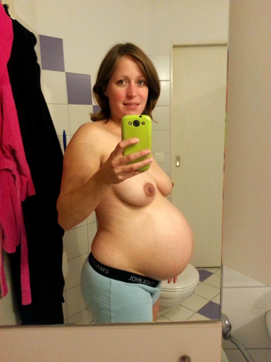 PregnantAF tweet media