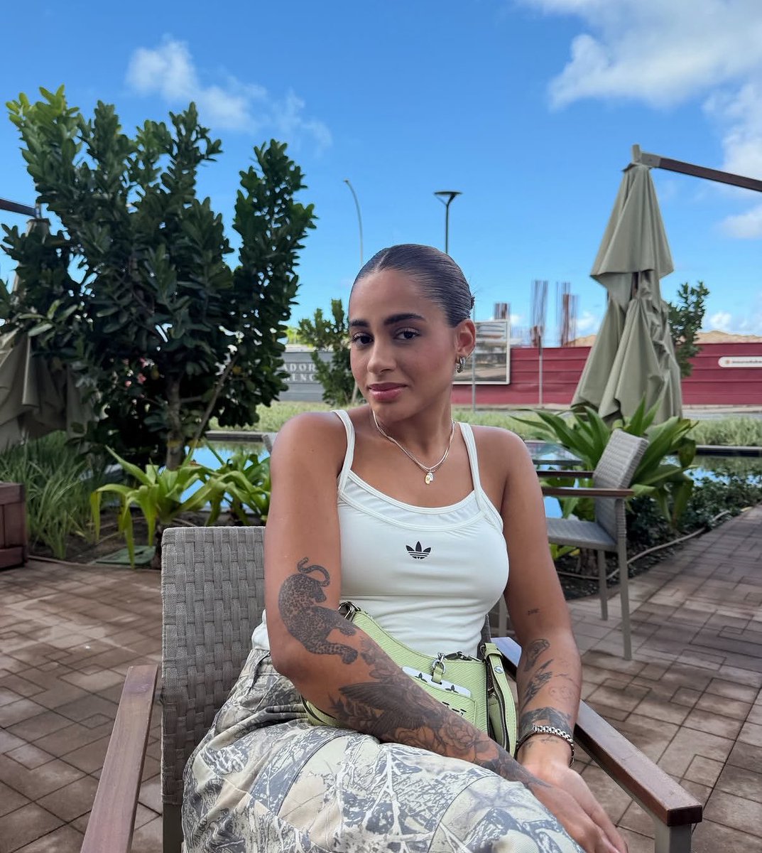 Dani tweet media