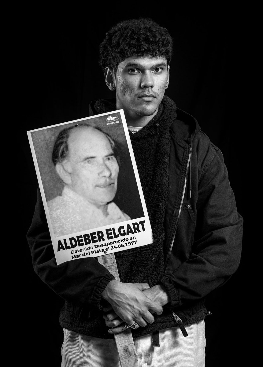 img_delsilencio's tweet photo. Son 205 

Aldeber Elgart, Desapareció el 26 de junio de 1977 en Mar del Plata, Argentina. Según los informes, fue secuestrado en su domicilio por hombres armados que se identificaron como policías. 

Facundo Balta 
Músico

#31MarchadelSilencio
#VerdadMenoriayJusticia https://t.co/XyJGJTPnc8