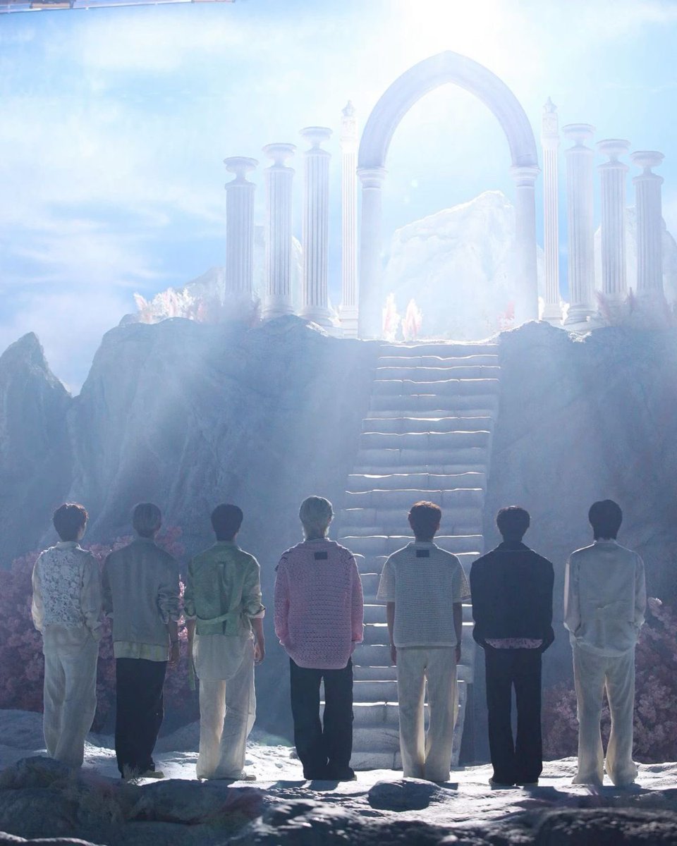 𝒜𝓃𝓊𝓃𝒶✨🧋|ot7 tweet media