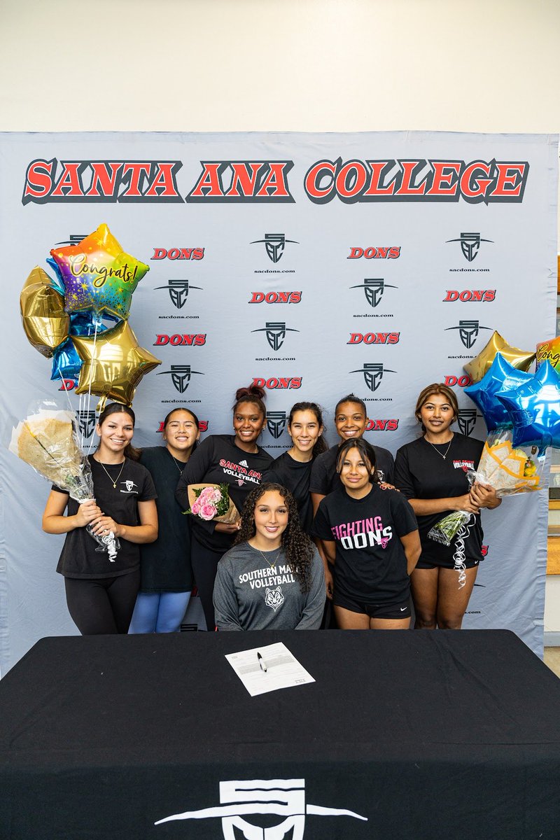 SACDons's tweet photo. Congratulations are in order‼️👏
Alexis Tortola has officially signed with the University of Southern Maine🏐🖋️

#DonsMovingOn https://t.co/e1Jf48qkSD